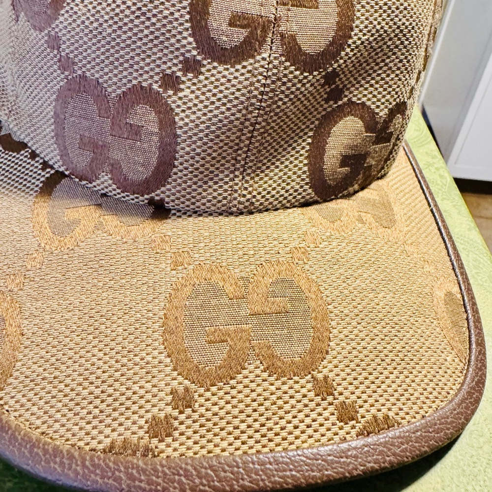 New Authentic Gucci GG Supreme Logo Baseball Hat Size Medium - Picture 8 of 9